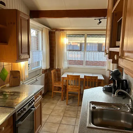 Ferienbungalow Mit Privatem Garten Σπίτι διακοπών *